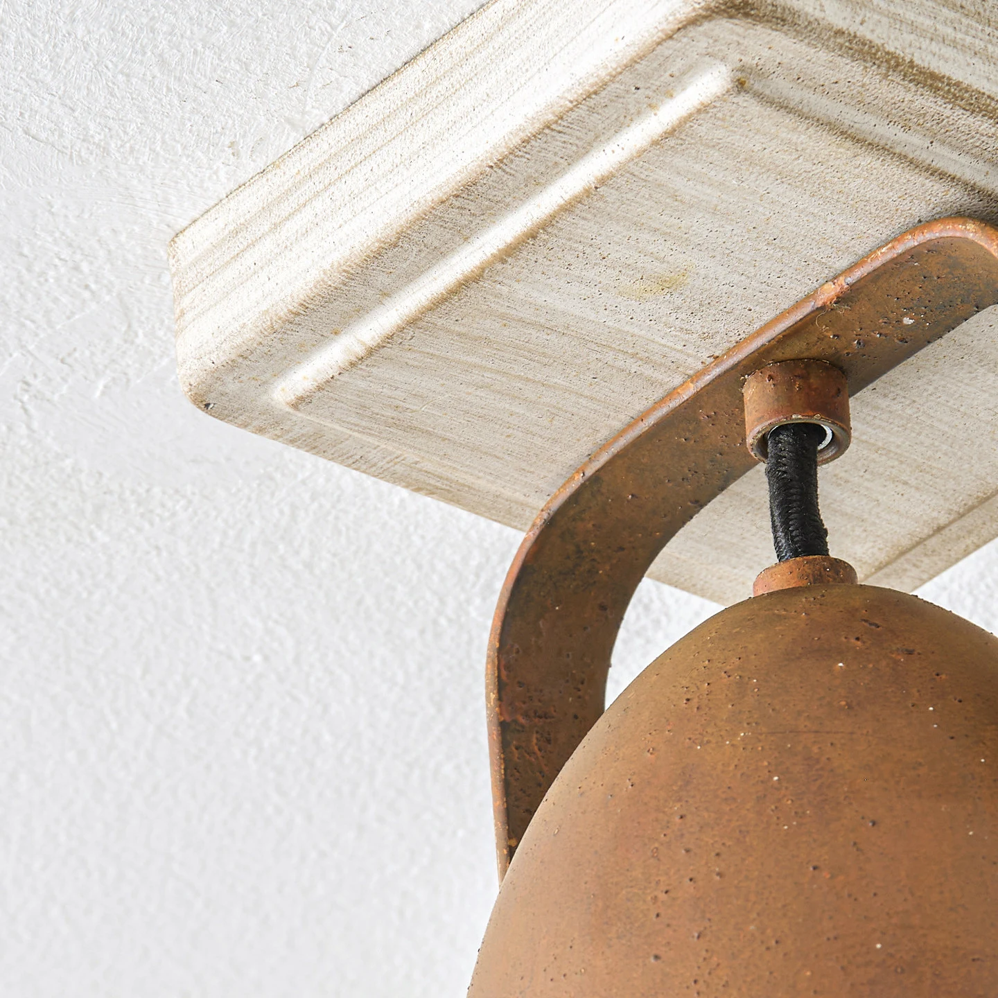 Base de techo blanca y soporte ajustable
